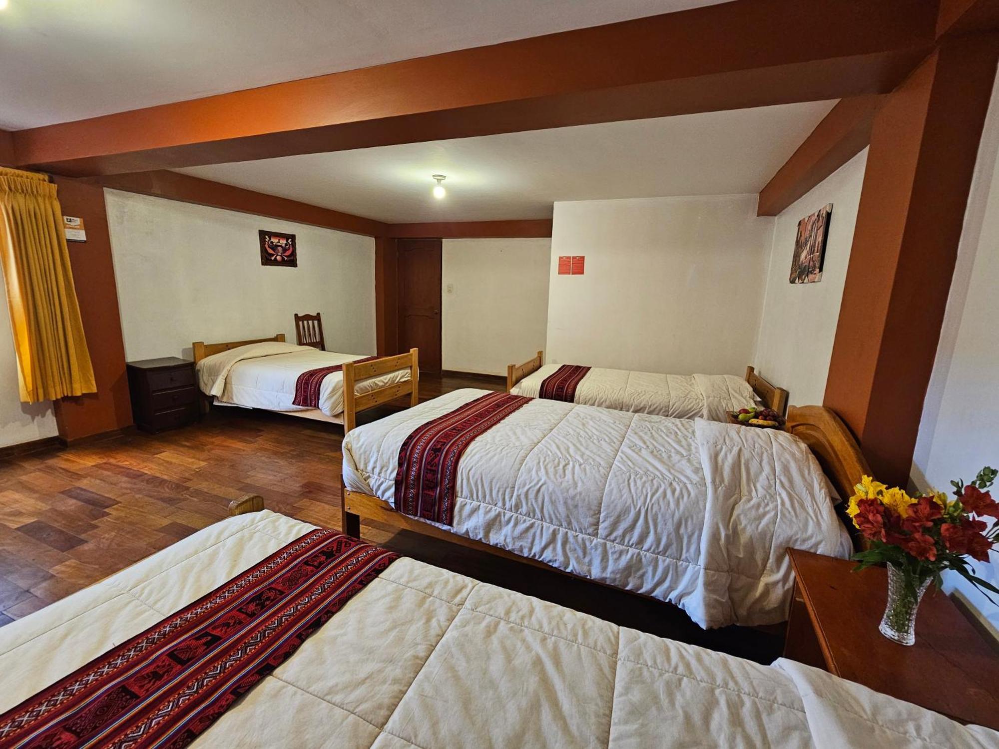 Hostal Con Vista A La Ciudad Santa Ana Cuzco Exterior foto